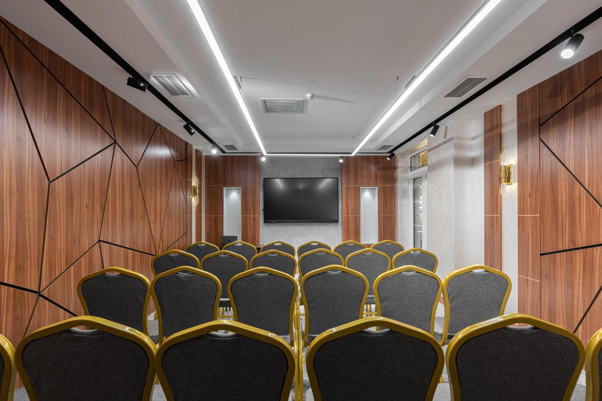 Europe Hotel Tashkent Bagian luar foto